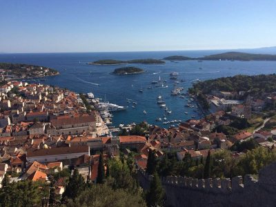 Hvar Kroatien: 9 Dinge, die man vor einer Segelbootfahrt wissen sollte (Expertentipps)