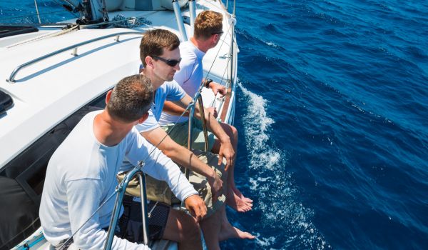 Digital Detox at Sea: How Sailing the Adriatic Helps You Truly Switch Off