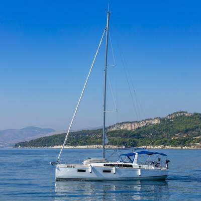 Oceanis 38.1 (2018) Anima Maris I