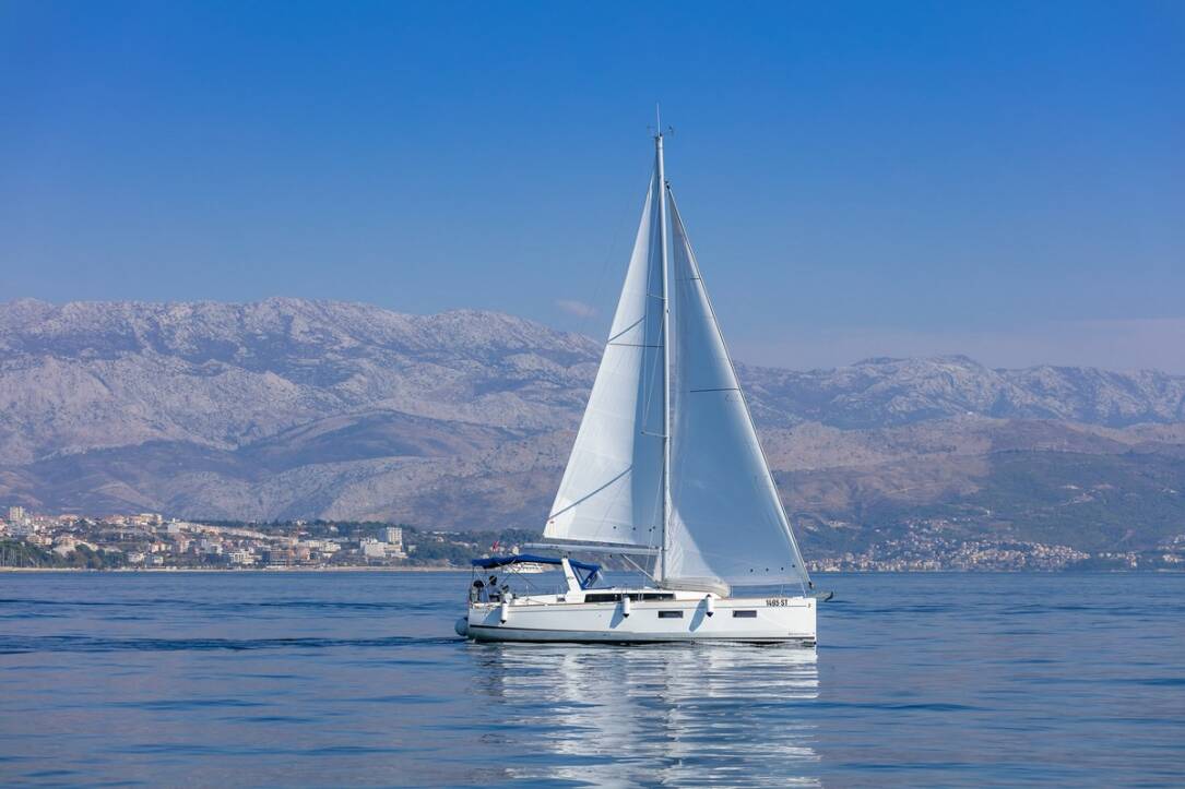 Oceanis 38.1 (2018) Anima Maris III