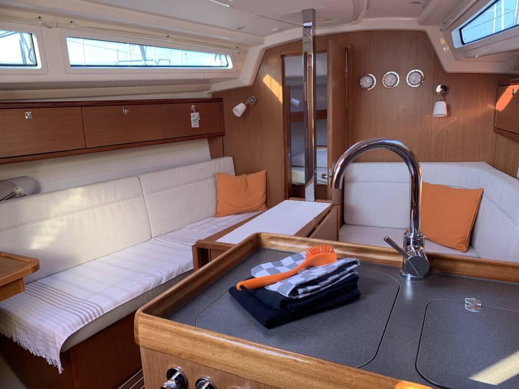 Bavaria Cruiser 34 Taz