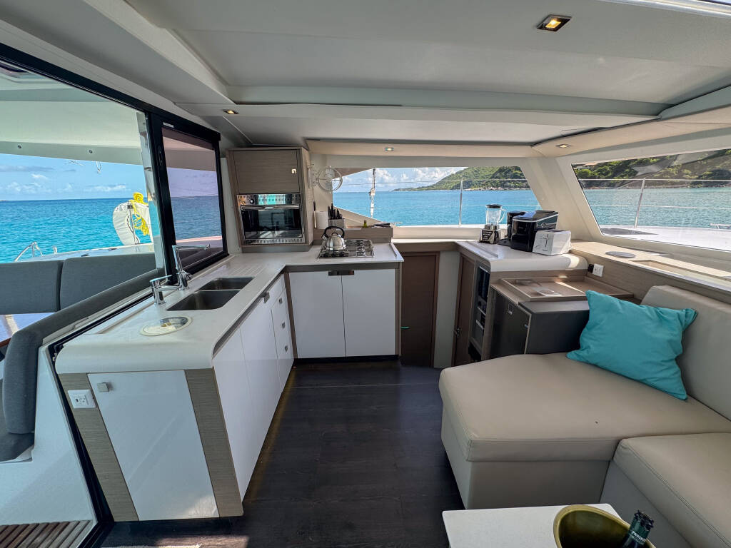 Fountaine Pajot Isla 40 Déjà Vu