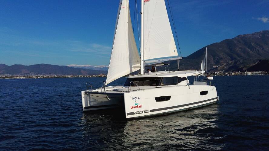 Fountaine Pajot Lucia 40 Hola