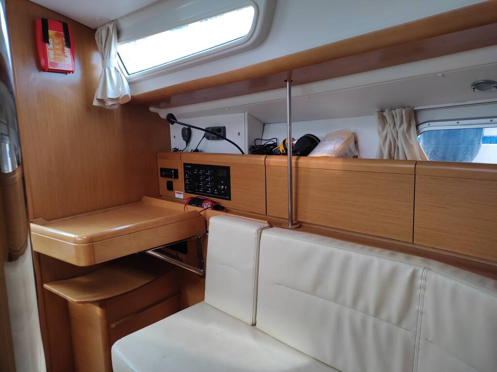 Sun Odyssey 36i Anita