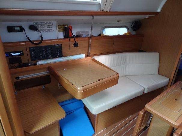 Sun Odyssey 36i Sail Mira