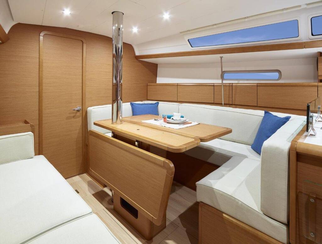 Sun Odyssey 389 Carelli