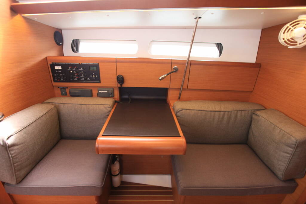 Sun Odyssey 419 Indian Chief