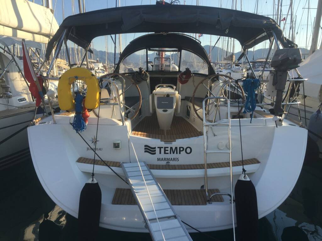 Sun Odyssey 42i Tempo