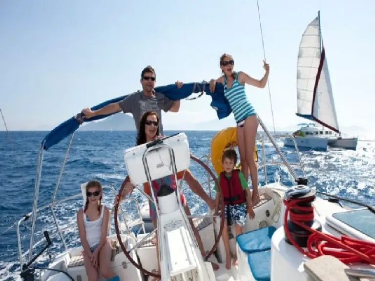 Family with children on sailing boat - Orvas Yachting Croatia